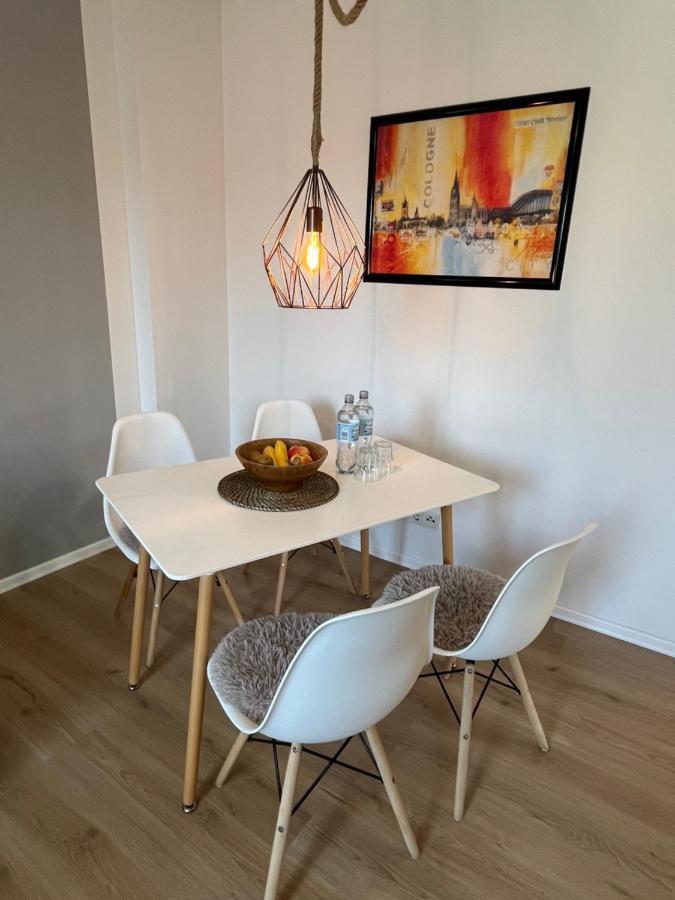 Moderne Wohlfuehl-Wohnung In Troisdorf Altenrath Exterior foto